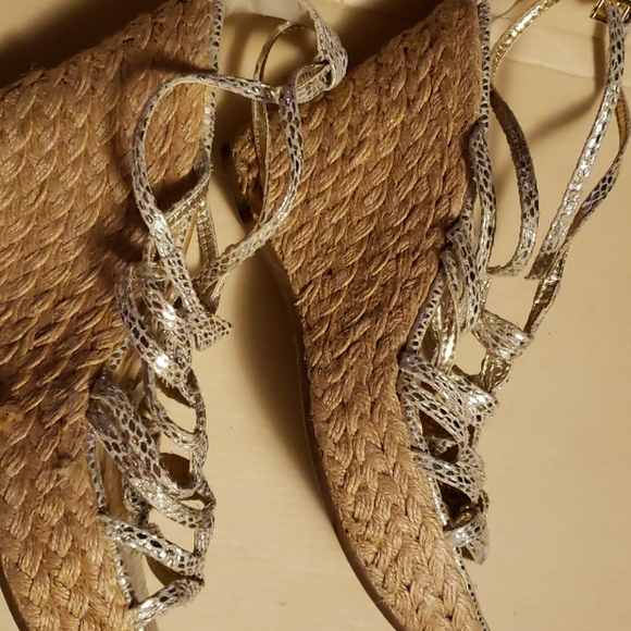 Sandals - Picture 4 of 6